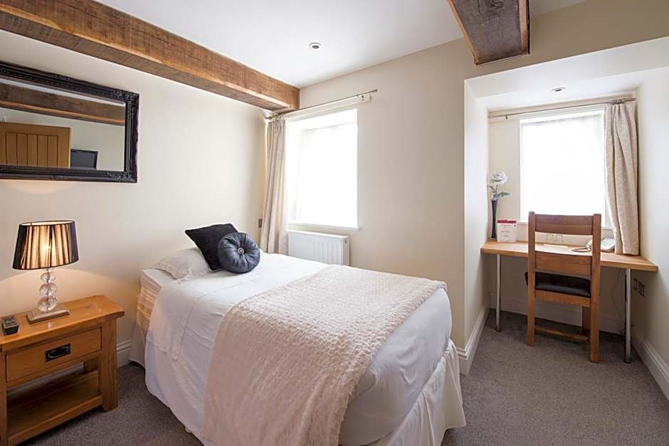 Newtown House Hotel