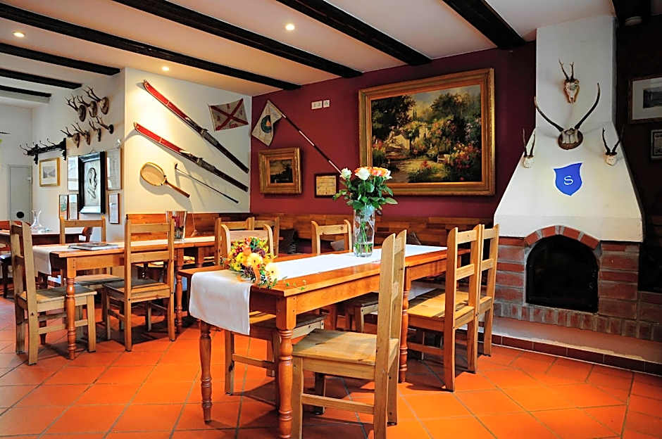 Hotel Schlossresidenz Heitzenhofen