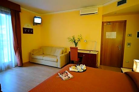 Junior Suite with Balcony (2 Children + 2 Adults)