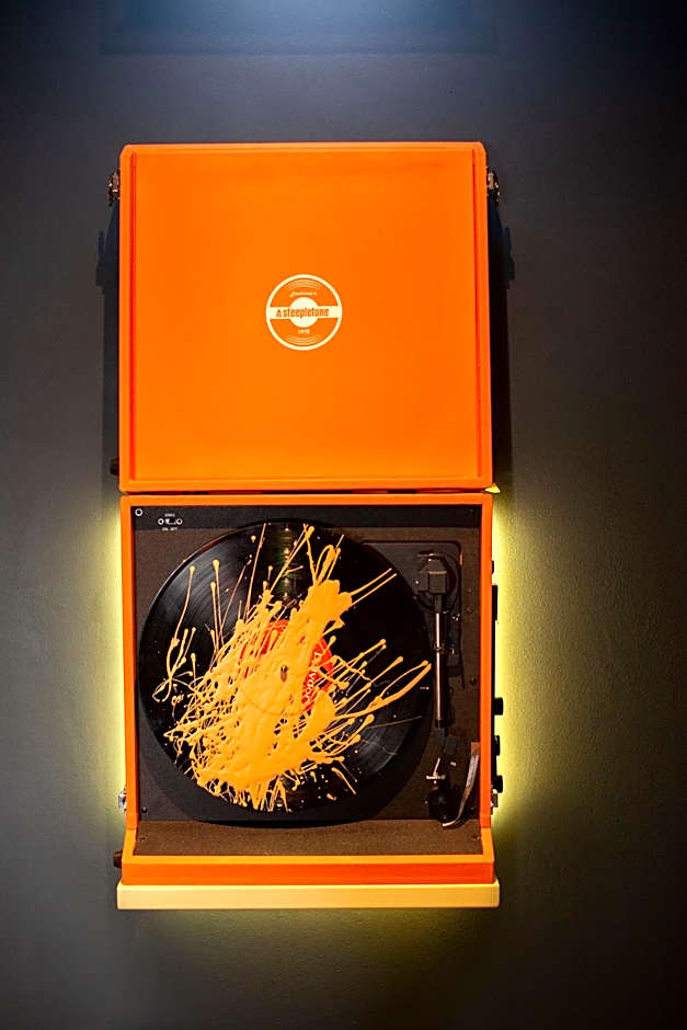 Higgihaus Aparthotel, Clare Street