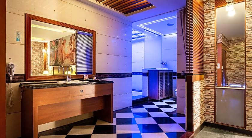 King & Princess Motel