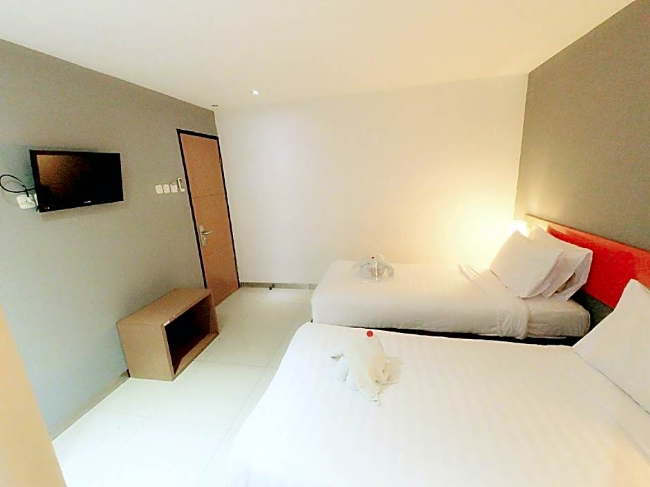 EXPANDER HOTEL Semarang (Formerly CityOne)