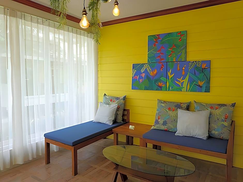 Lemon House Bungalow