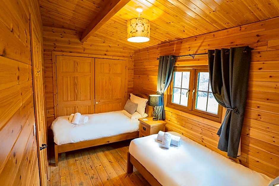 Wall Eden Farm - Luxury Log Cabins and Glamping