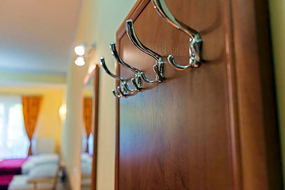 Okulski Grand Rozewie Pokoje i Apartamenty