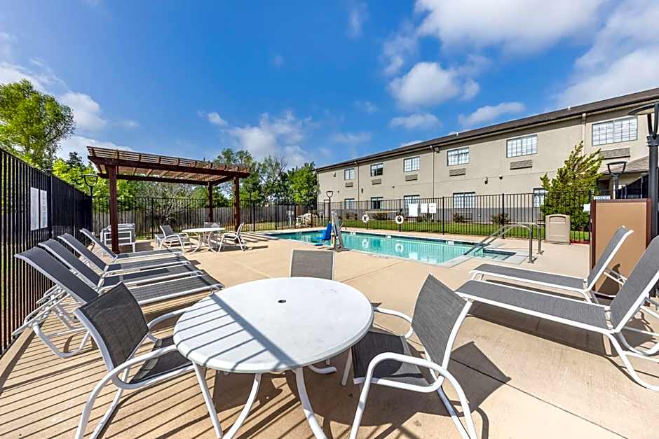 Best Western Atoka Inn & Suites