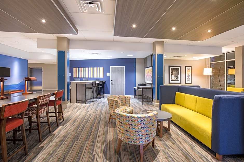 Holiday Inn Express And Suites Denver Ne - Brighton By IHG