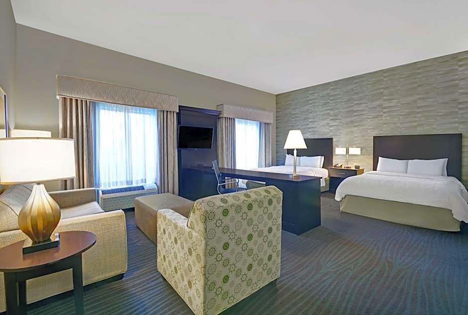 Hampton Inn By Hilton And Suites Robbinsville