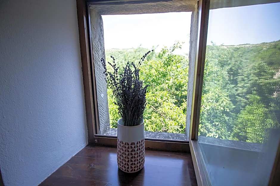 Il borgo Casteldelci