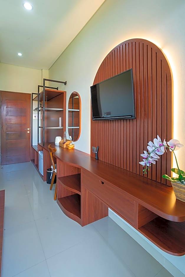 Cove Ransha Stay