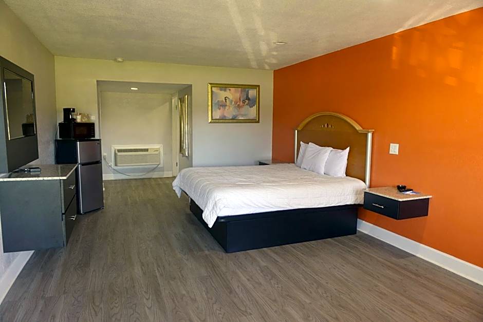 Rodeway Inn & Suites Winter Haven Chain of Lakes