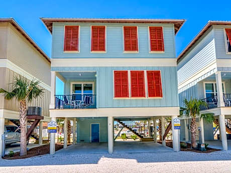 TRUE BLUE-Coastal cottage-3 min walk to beach! POOL!
