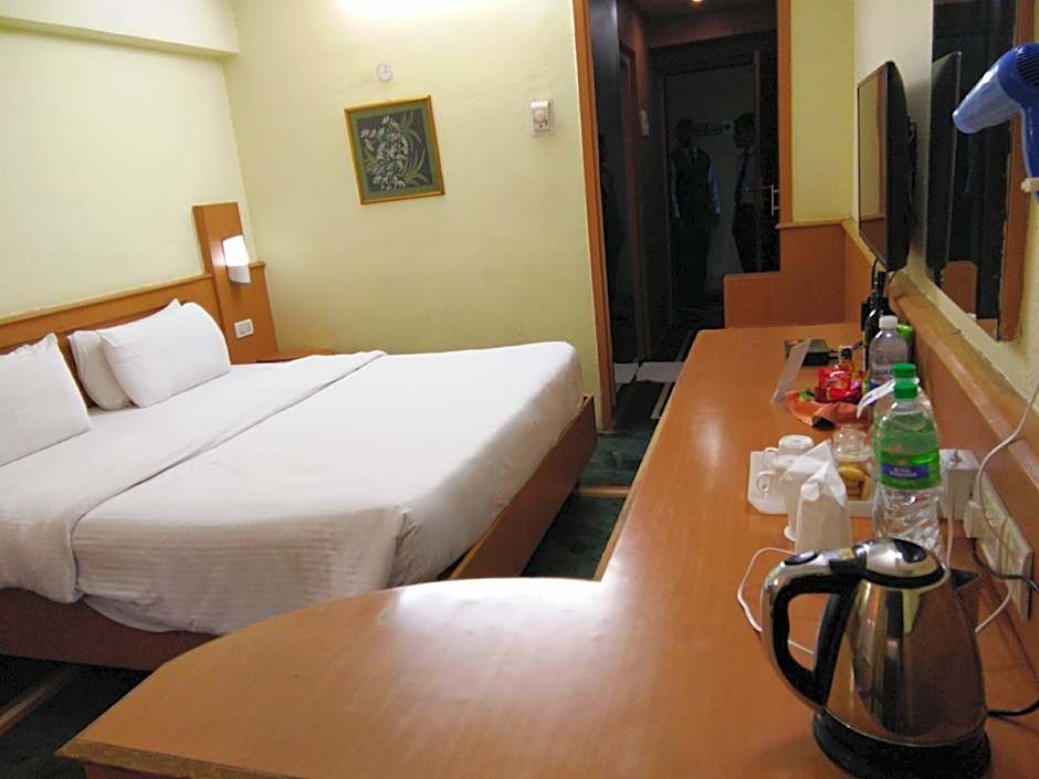 Empires Hotel