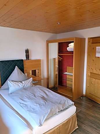 Economy Single Room