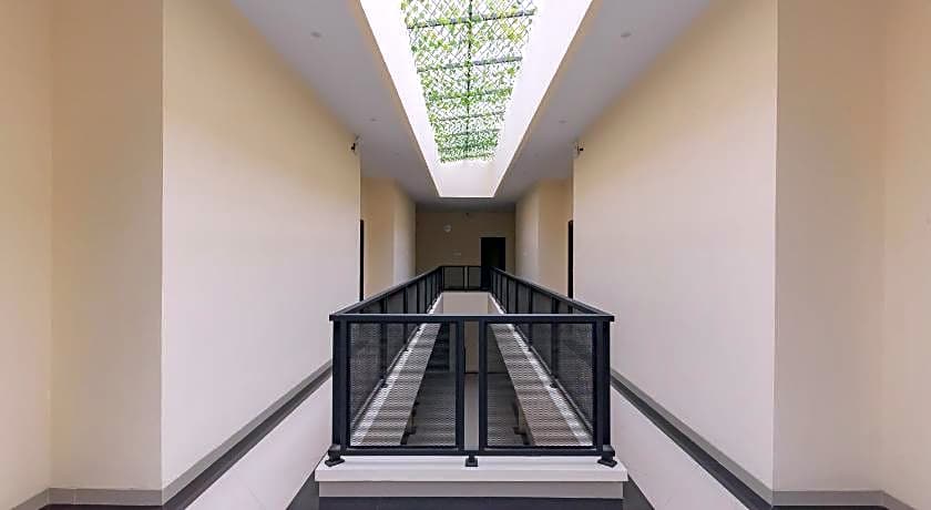 RedDoorz Plus @ La Asiana Guest house