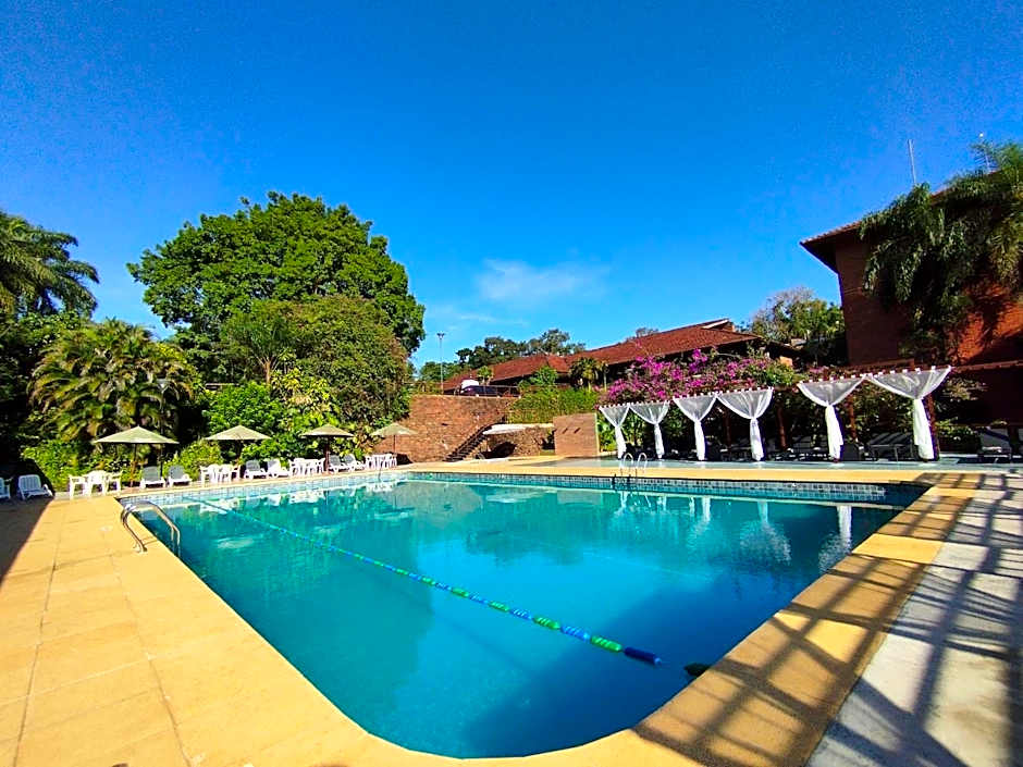 Hotel Raices Esturion