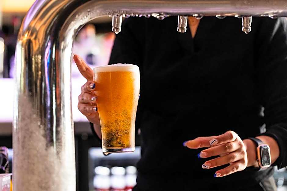 Holiday Inn Warwick Farm By IHG