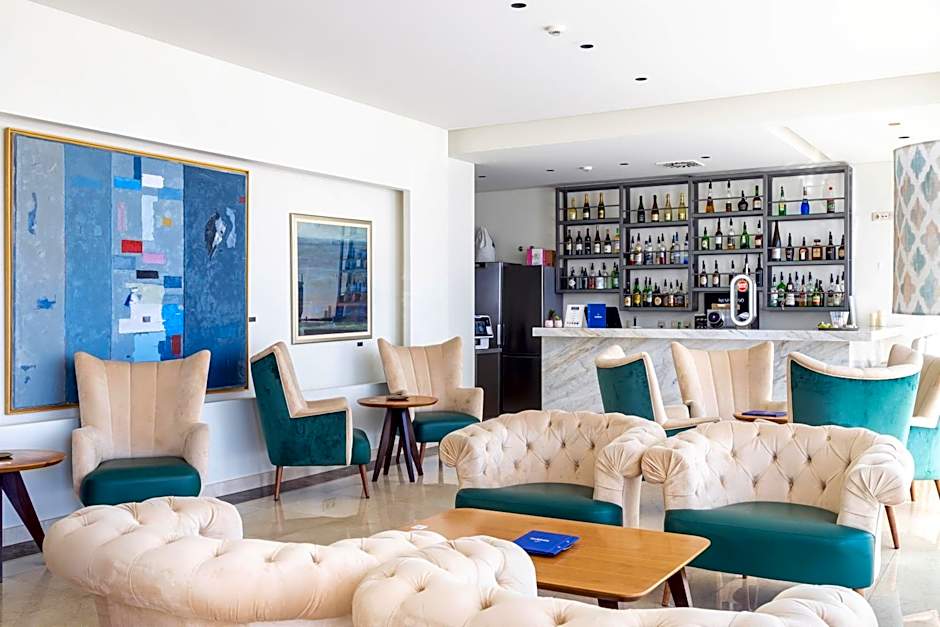 Oporto Airport & Business Hotel