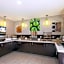 La Quinta Inn & Suites by Wyndham Knoxville North I-75