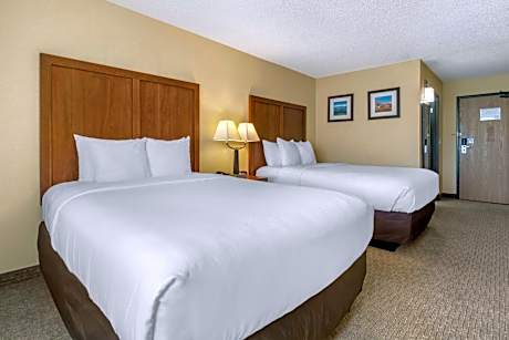 2 Queen Beds, Nonsmoking, Accessible