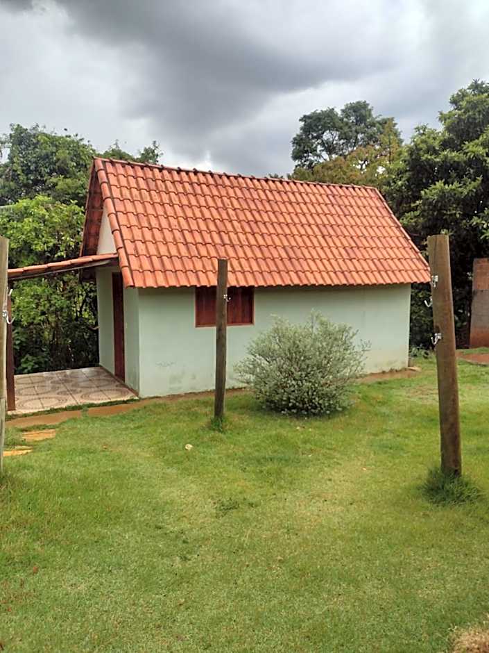 SITIO CAMINHO DAS PEDRAS - Suítes e Chalés