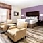 La Quinta Inn & Suites by Wyndham DFW Airport West - Euless