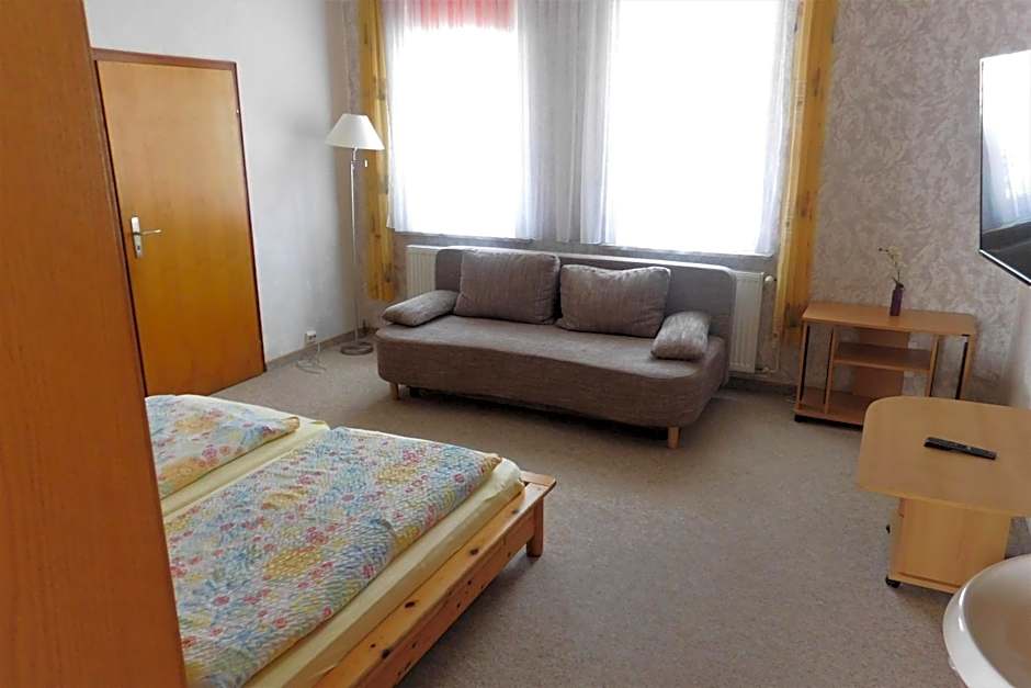 Hotel Pension am Kurmittelhaus