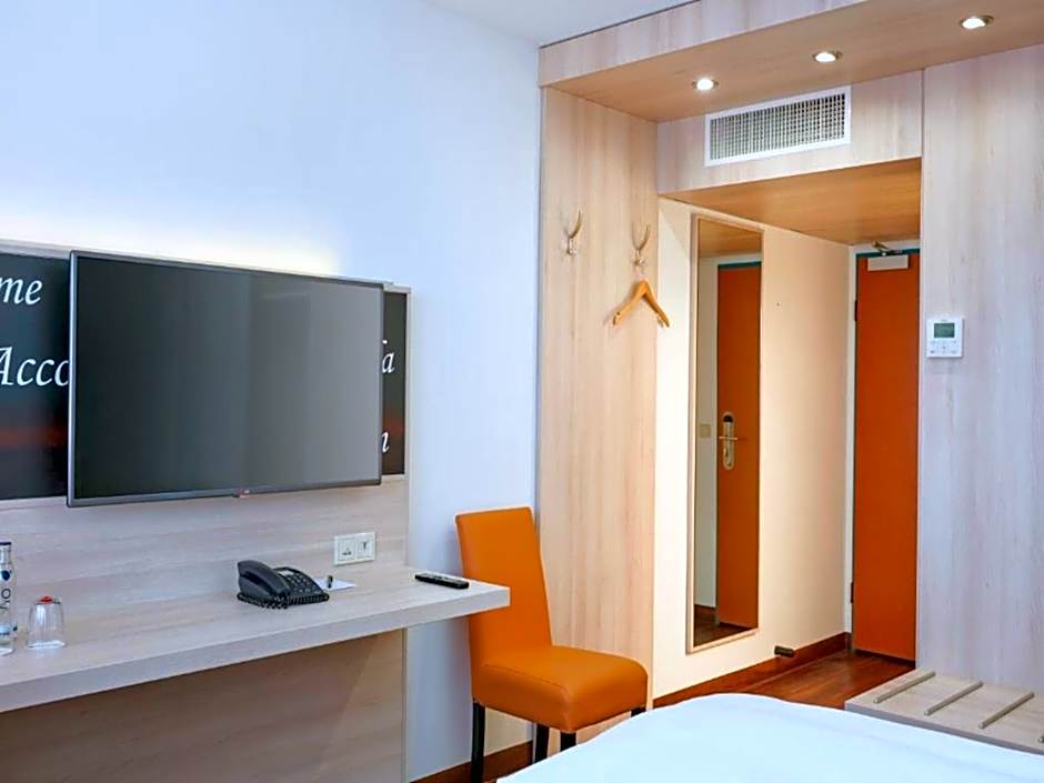Sunday Hotel Stuttgart Herrenberg