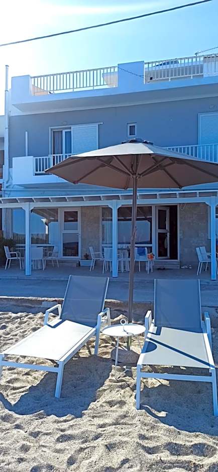 Pillbox Seafront Studios and Apartments