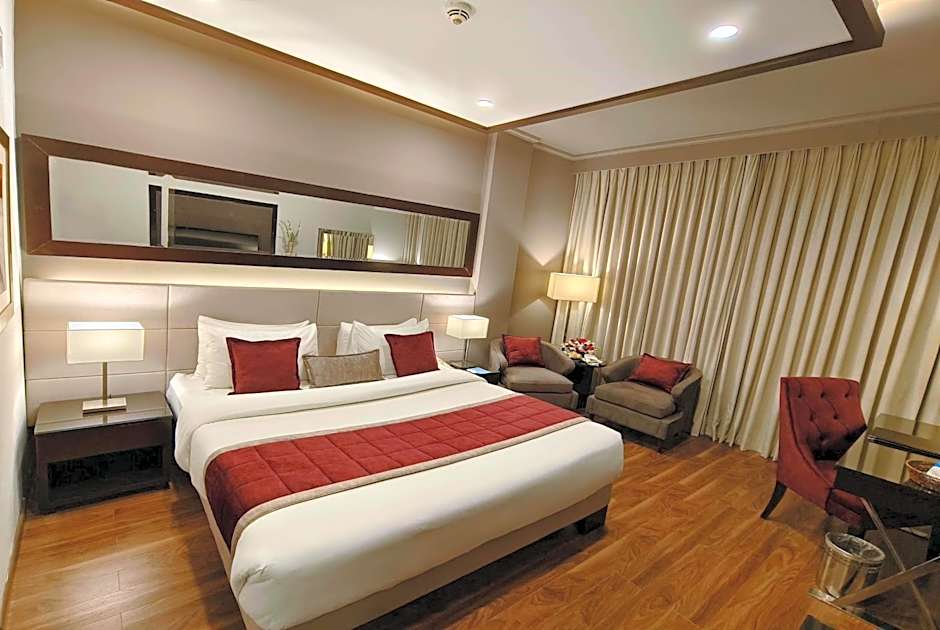 Foto 1 dari 4 — 1 Queen Bed, Smoking