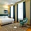 Sapphire House Antwerp, Autograph Collection