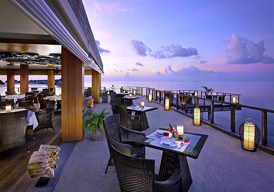 Dusit Thani Maldives - Mudhdhoo Island, Baa Atoll