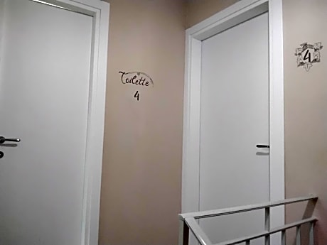 Quadruple Room with Private Bathroom