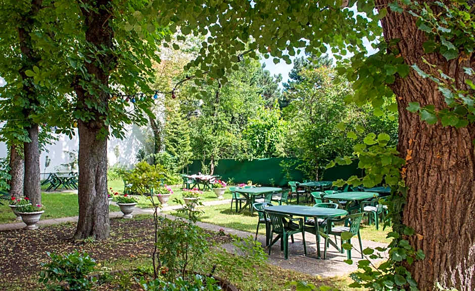 Garten- und Kunsthotel Gabriel City