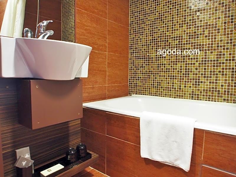 Ramada Hong Kong Grand (Former Best Western Grand)