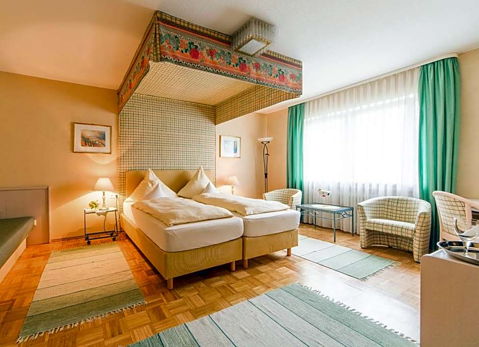 Ambient Hotel am Europakanal
