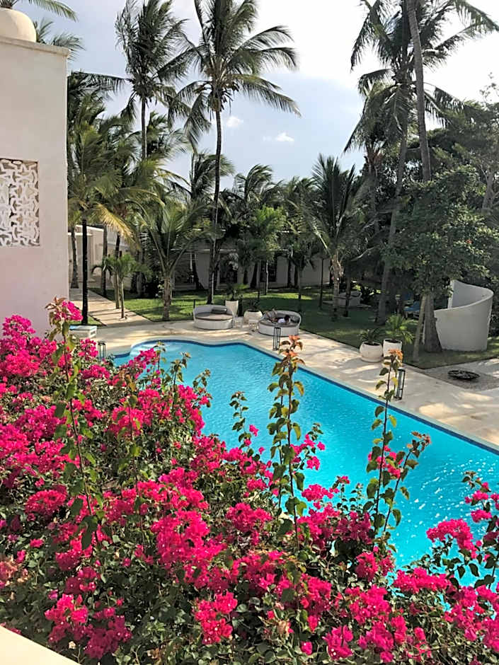 The Villa Luxury Suites Hotel