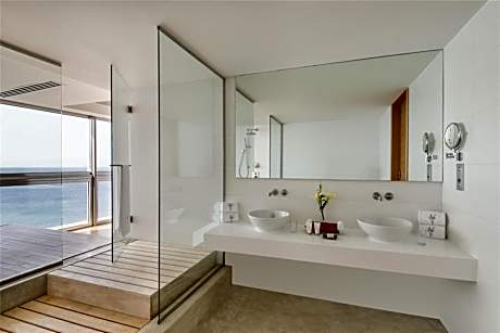 Garden Room (King Bed)