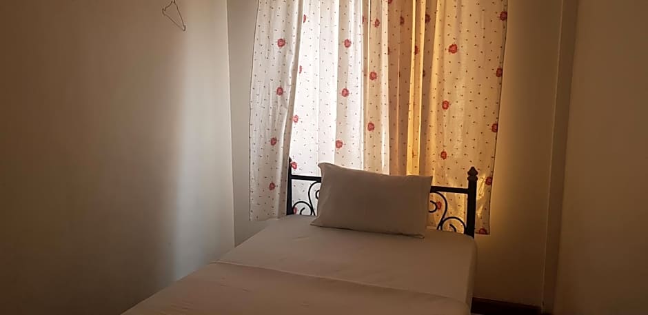 Bright Star Hotel & Safaris