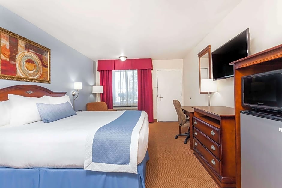 Days Inn by Wyndham Hampton