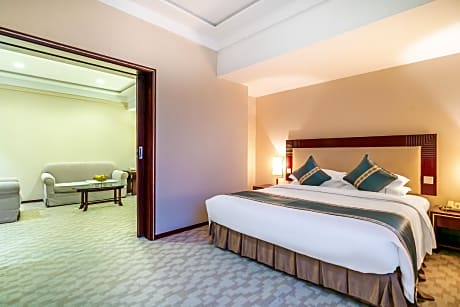 Deluxe Grand View Room