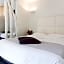 The Originals City, Hotel Lecourbe, Paris Tour Eiffel (Inter-Hotel)
