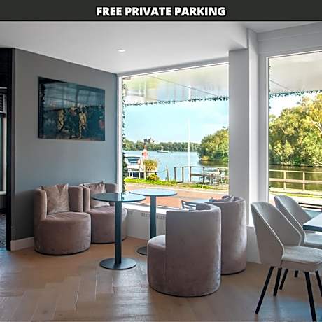 Amsterdam Lake Hotel