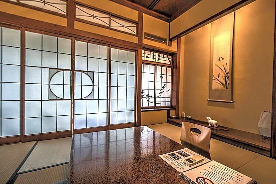 K's House Ito Onsen - Historical Ryokan Hostel