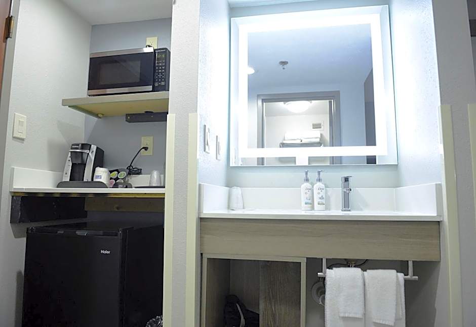 Keene Elm City Hotel, an Ascend Collection Hotel