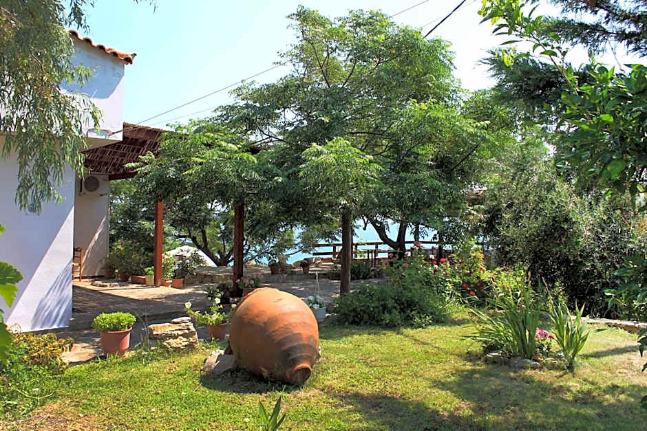 Ikaria Utopia - Cusco Studios