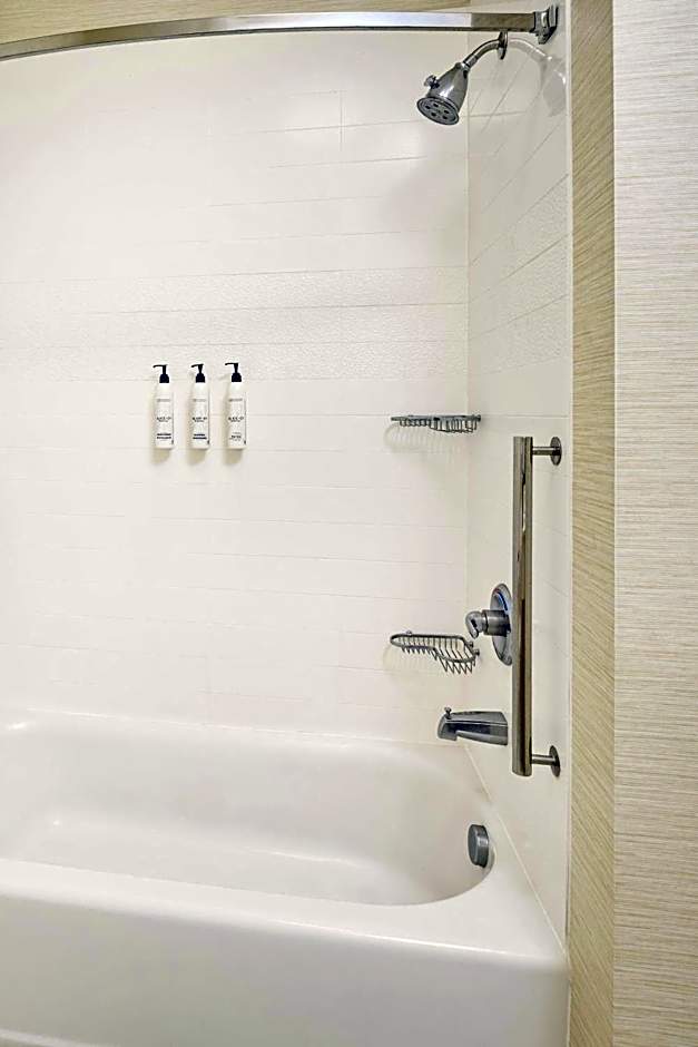 Fairfield Inn & Suites by Marriott Sidney