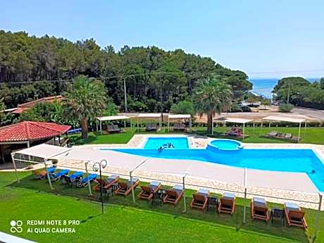 Standard Triple Room with Sea View