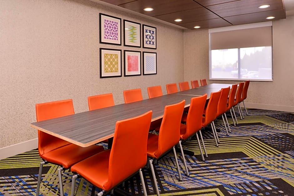 Holiday Inn Express Hotel and Suites Mesquite By IHG
