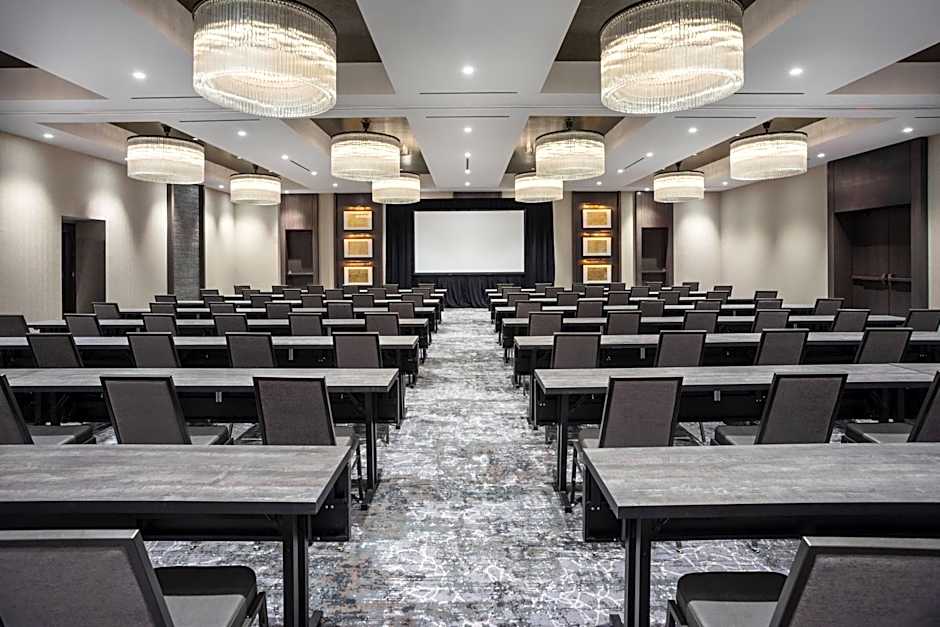 The Row Hotel at Assembly Row, Autograph Collection by Marriott